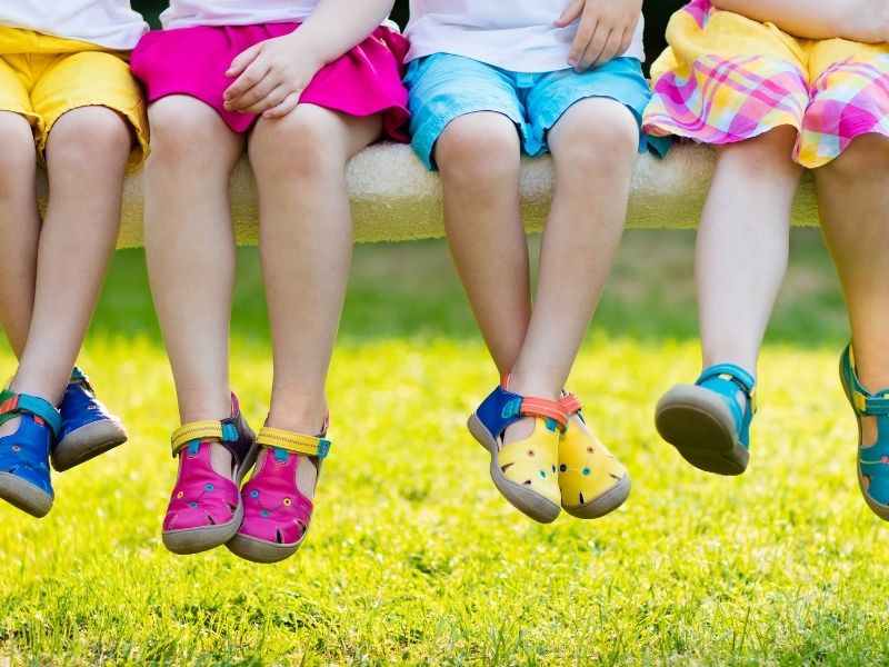 cocuklarda-dogru-ayakkabi-kullanim